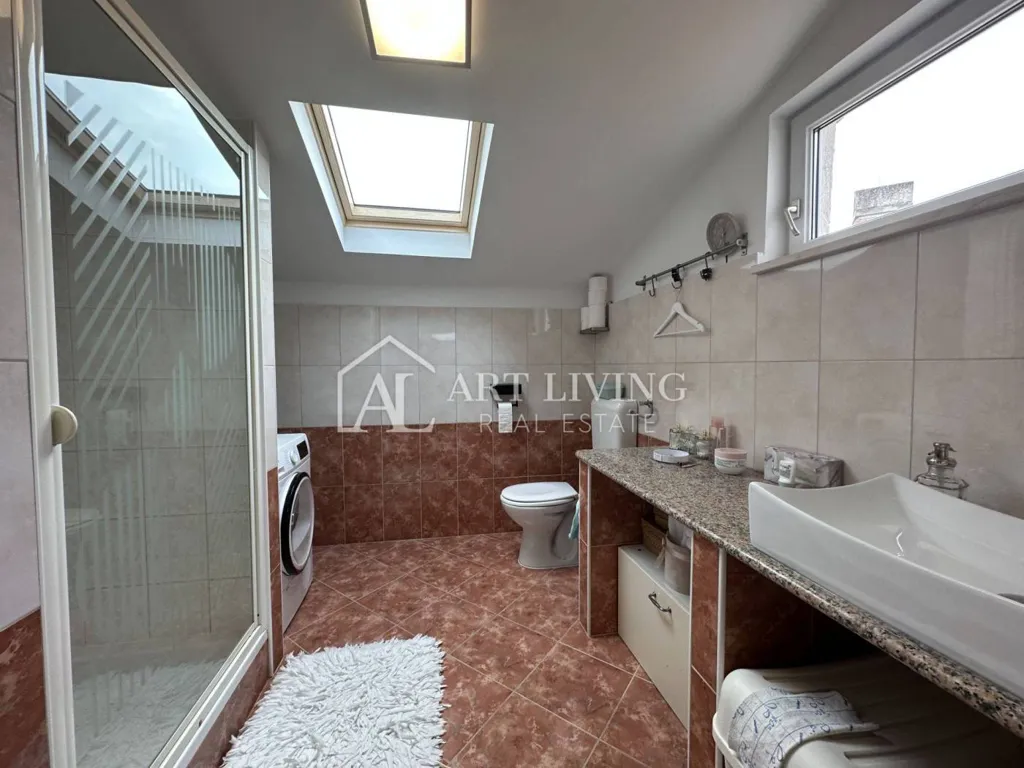 Salles de bain - Two-Bedroom Apartment with Sea View in Vrsar