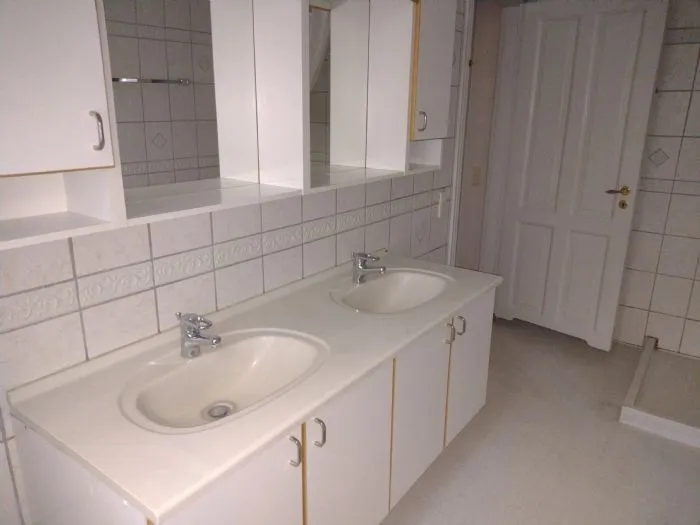 Salles de bain - Spacious Flat with South-Facing Terrace in Odense C