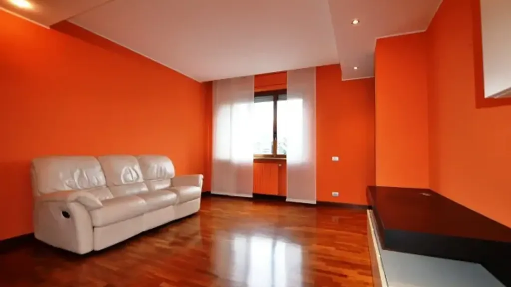 Séjour - Rearfacing Apartment with Balcony in Biella