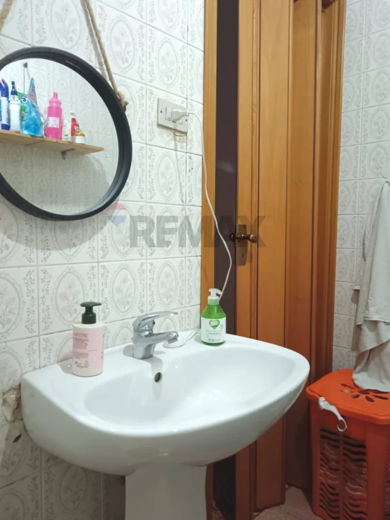 Salles de bain - Spacious Sea View Apartment in Favara