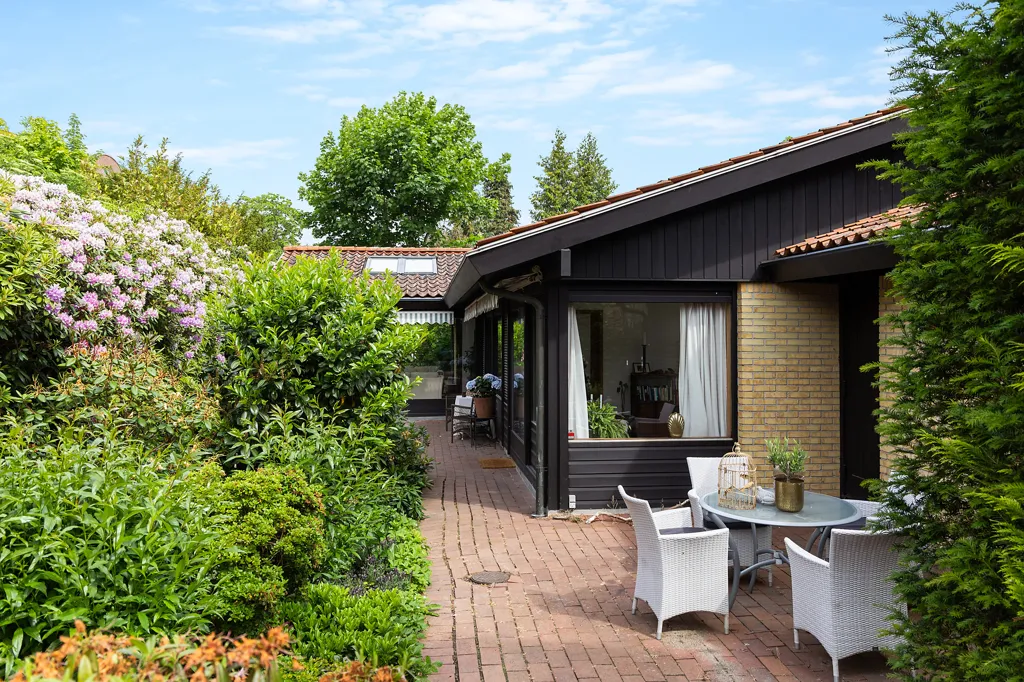 Terrass - Renovated Johan Christensen Villa in Hellerup