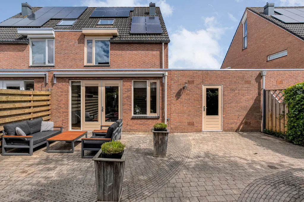Välivaade - Two-Storey House with Garden in De Maten, Kampen