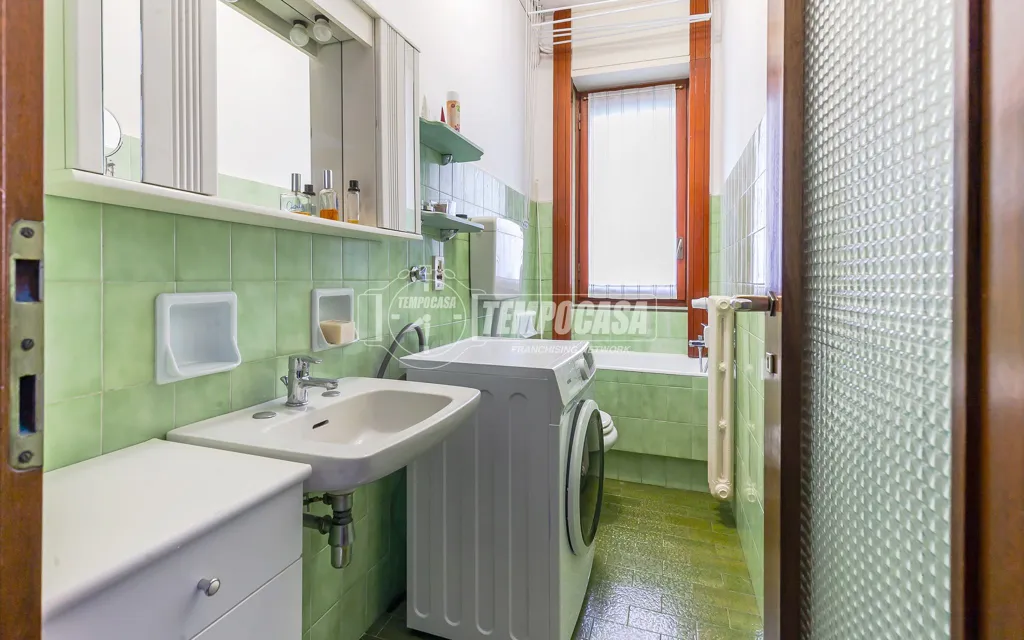 Salles de bain - Trilocale with Condominium Playground in Milan