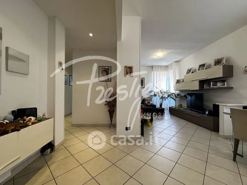 Esik - Modernised Apartment with Balcony in La Spezia