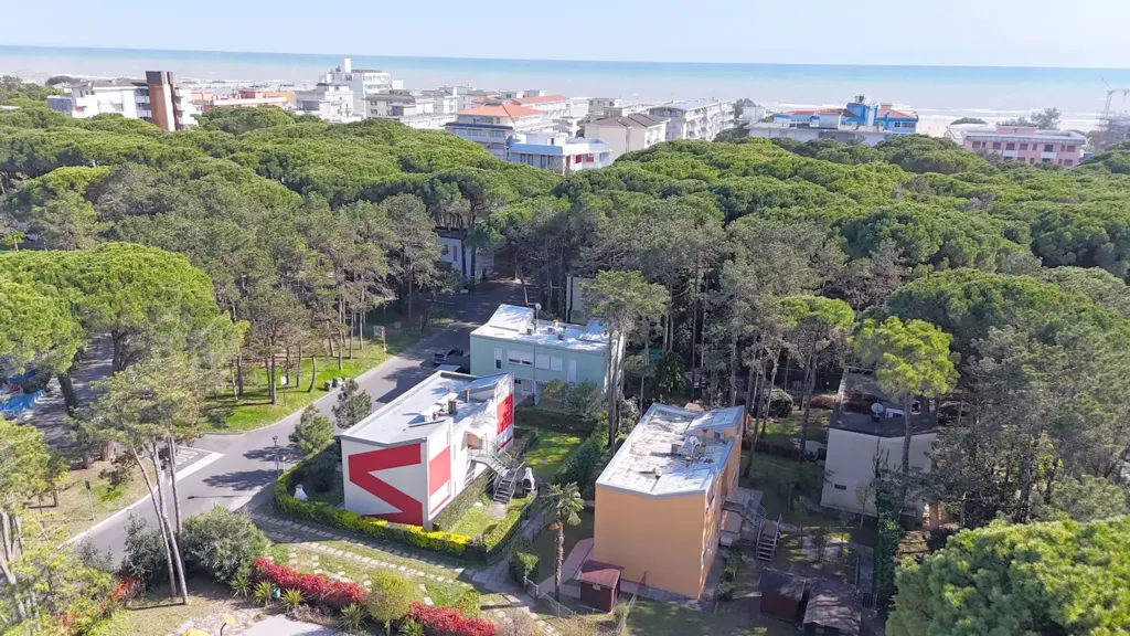 Õhuvaade - Triplex with Private Garden in Bibione