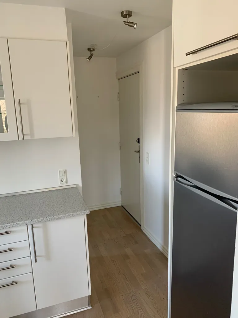 Kitchen - Light-Filled 2-Bed Flat in Kolding