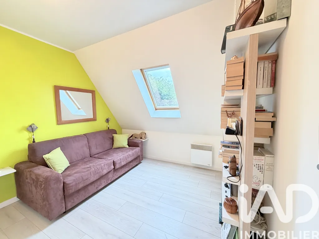 Soggiorno - 3-Bed Flat with Balcony in Brie-Comte-Robert