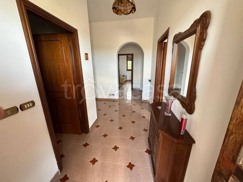 hallway_entrance