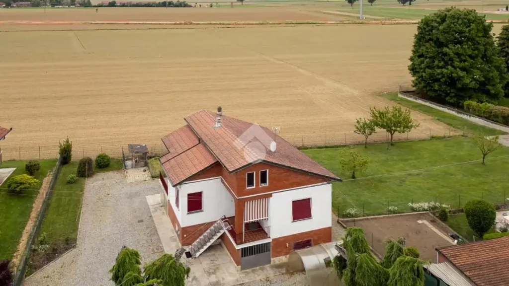 Õhuvaade - Independent House with Garden in Chieri