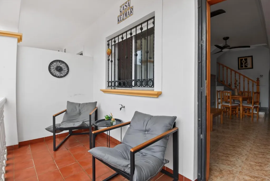 Terrass - Semi-Detached Villa with Sea Views in Punta Prima