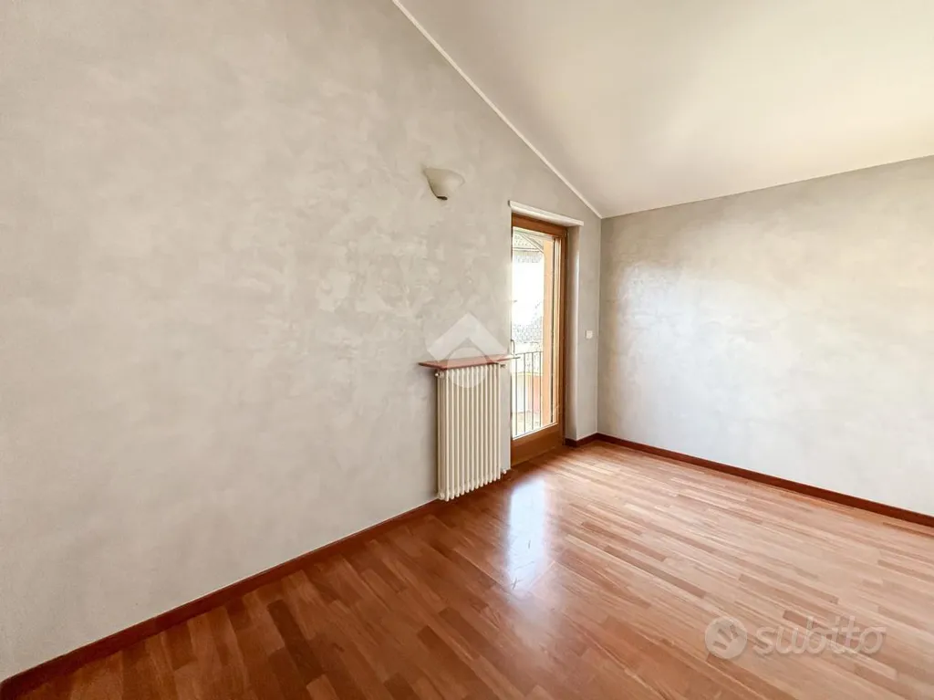 Toad - Semi-Independent Villa with Garden in L'Aquila