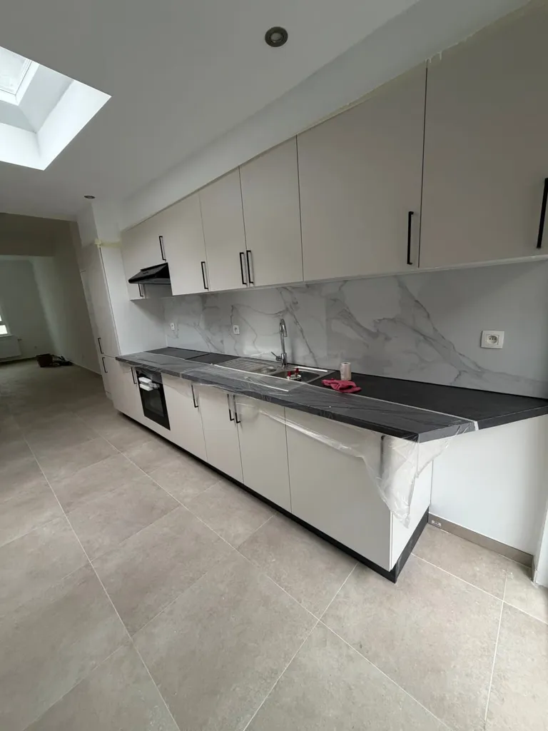 Köök - Renovated House with Courtyard in Gent