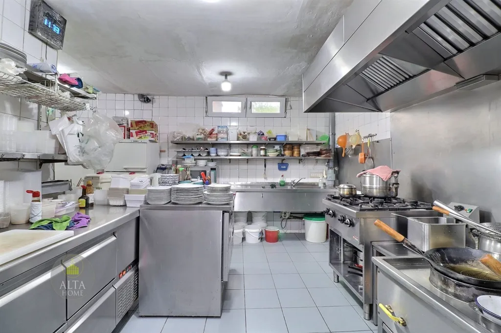 3 magamistoaga maja asukohas Woluwe-Saint-Lambert