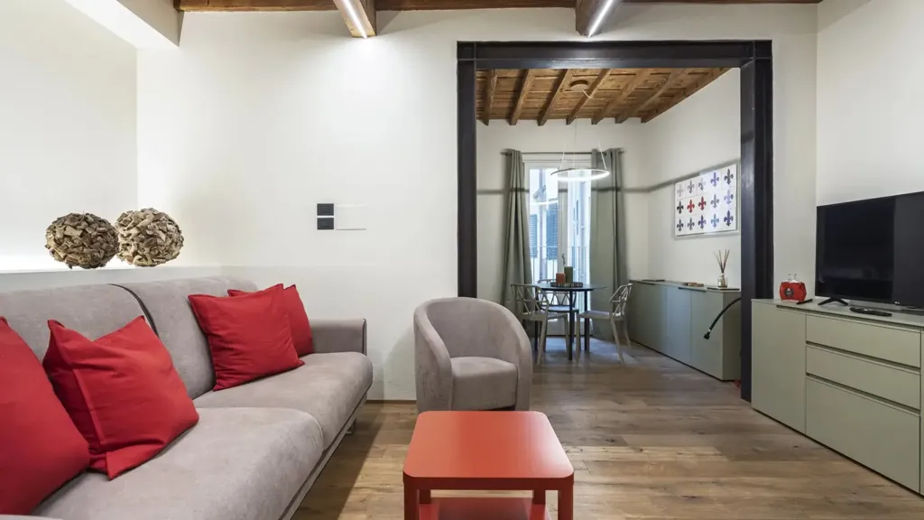 Soggiorno - Modernised Trilocale in Oltrarno, Florence