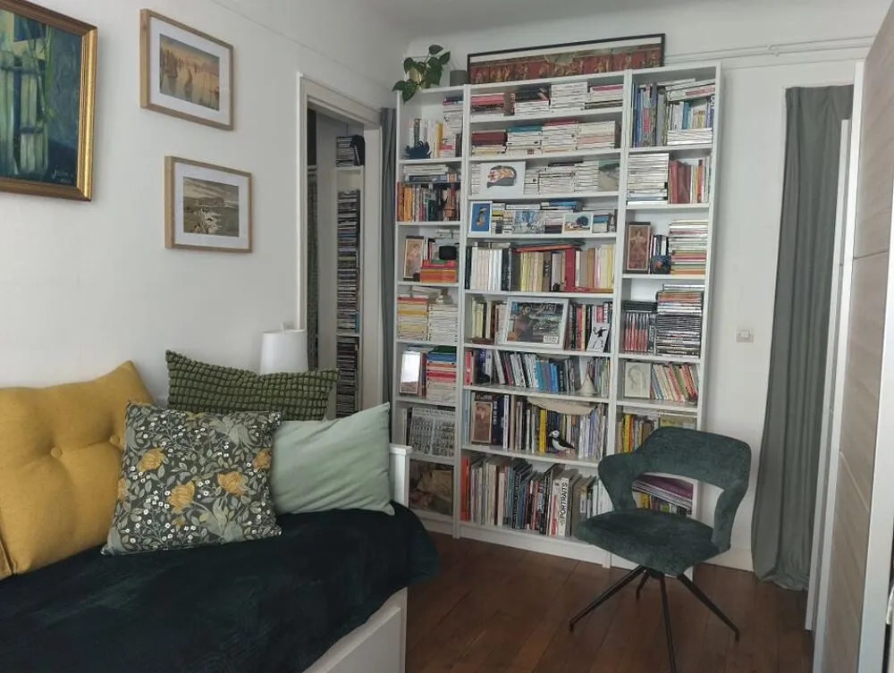 Séjour - Studio avec Ascenseur à Courbevoie