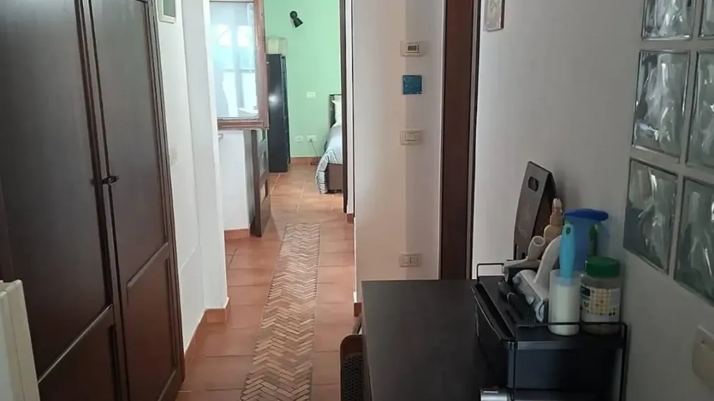 Hallway - 3-room house in IT