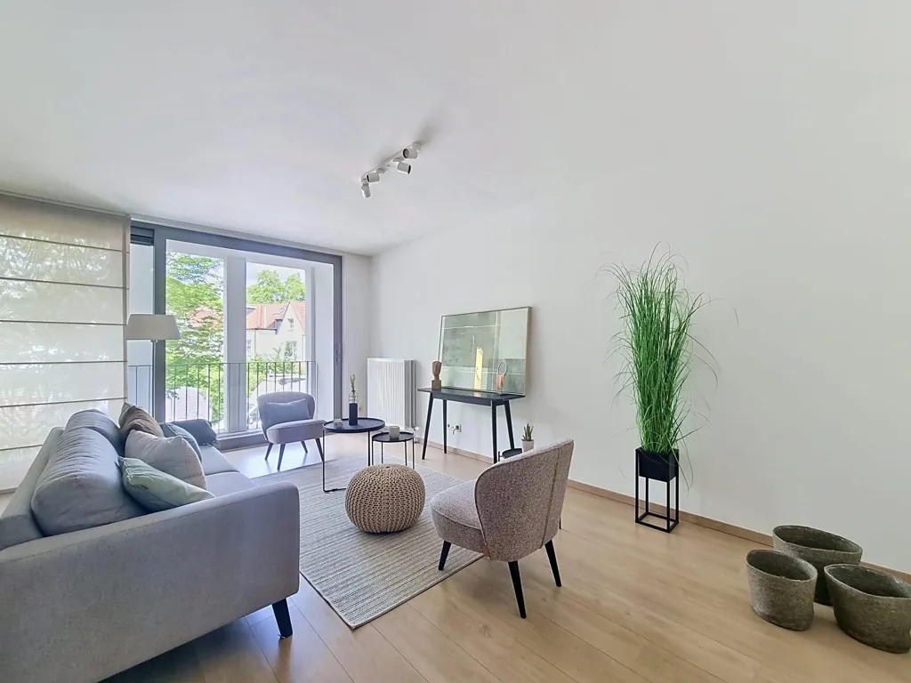 Elutuba - Bright Apartment with Terrace in Mortsel