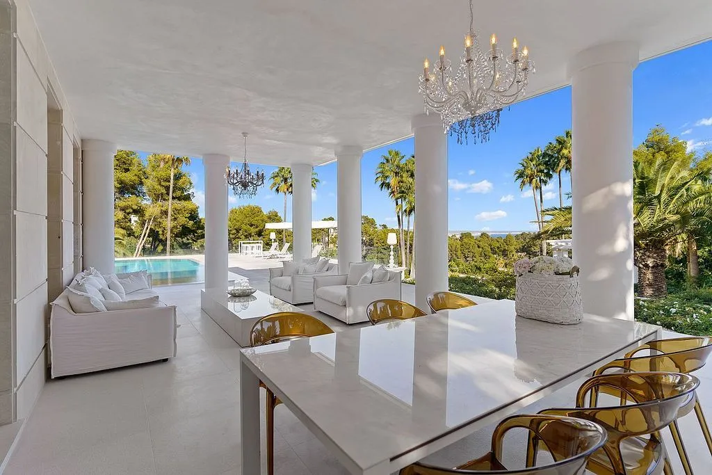 Terrass - Neoclassical Villa with Pool in Son Vida