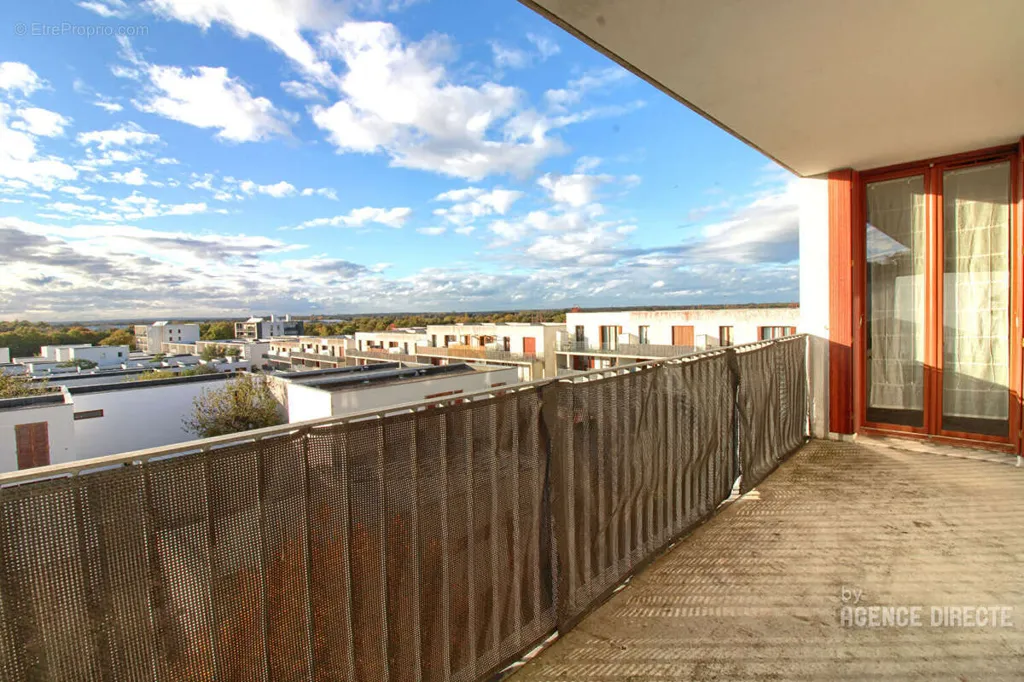 Balcon - Appartement 2 pièces à Saint-Jacques-De-La-Lande