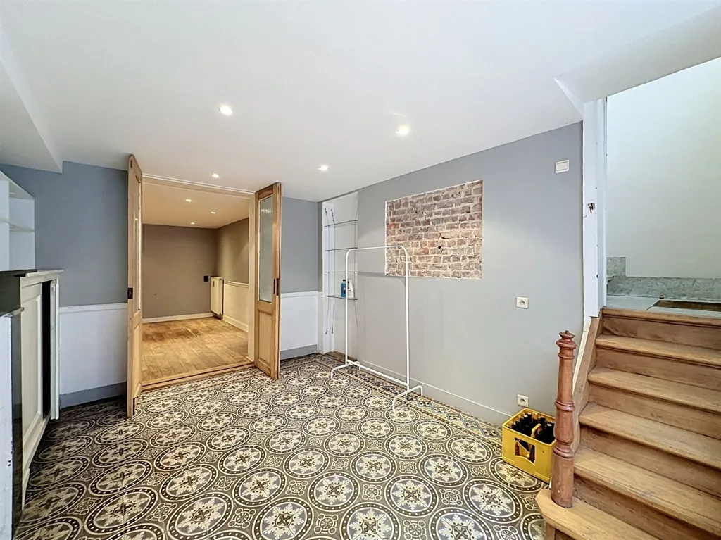 Esik - 5-Bedroom House with South Terrace in Châtelain