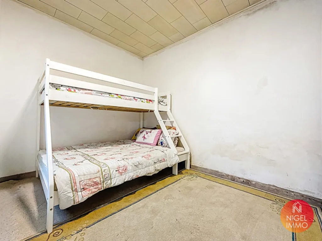 Chambres - Immeuble Mixte à Wandre avec Revenus Locatifs