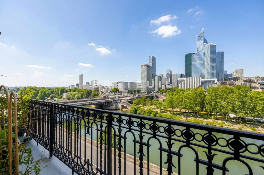 Rõdu - 6-toaline korter asukohas Neuilly-sur-Seine