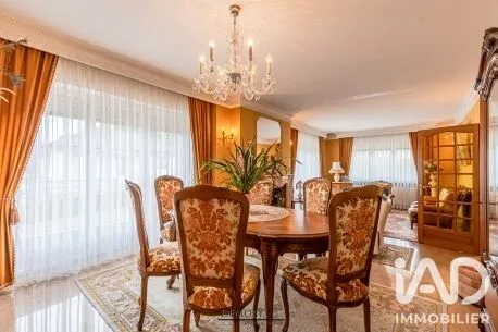 Salle à manger - Maison de 6 Pièces avec Terrasse à Lexy