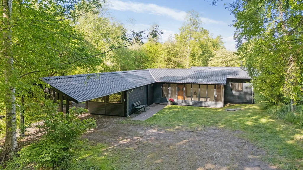 Välivaade - Holiday Home with Private Lake in Skuldelev