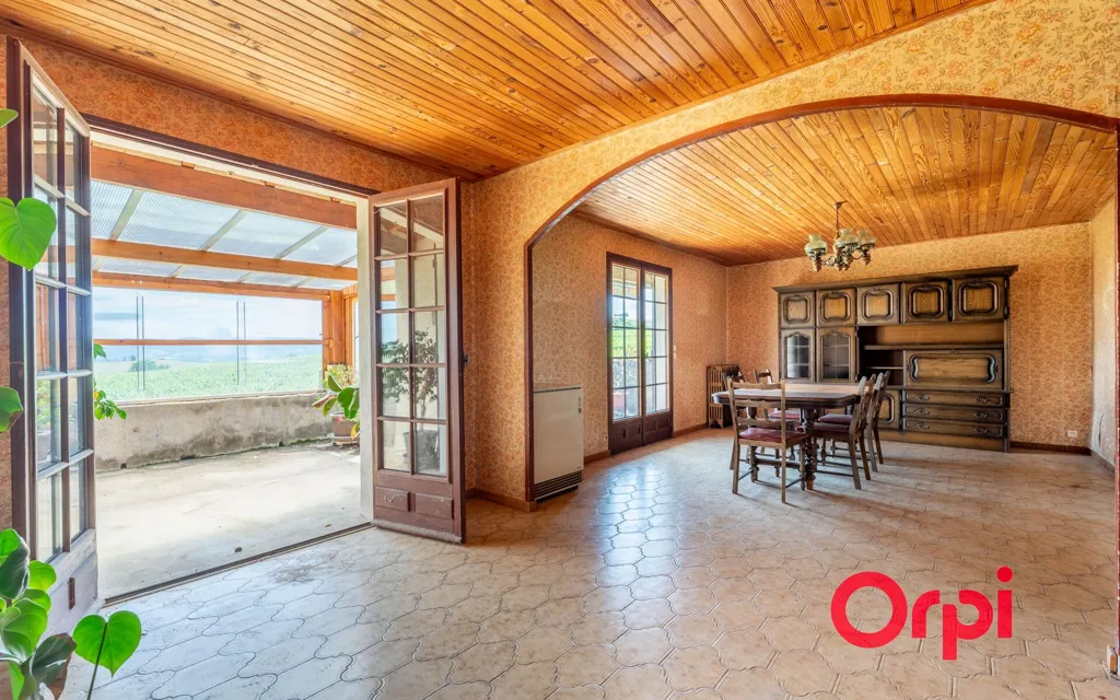 Söögituba - Renovated House with Panoramic View in L'Arbresle