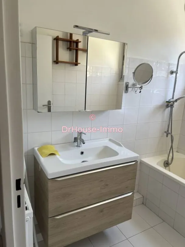 Vannitoad - Studio with Balcony in Nice West