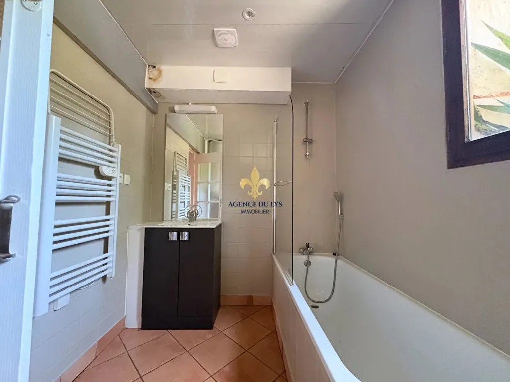 Vannitoad - Apartment with Terrace in Gouvieux