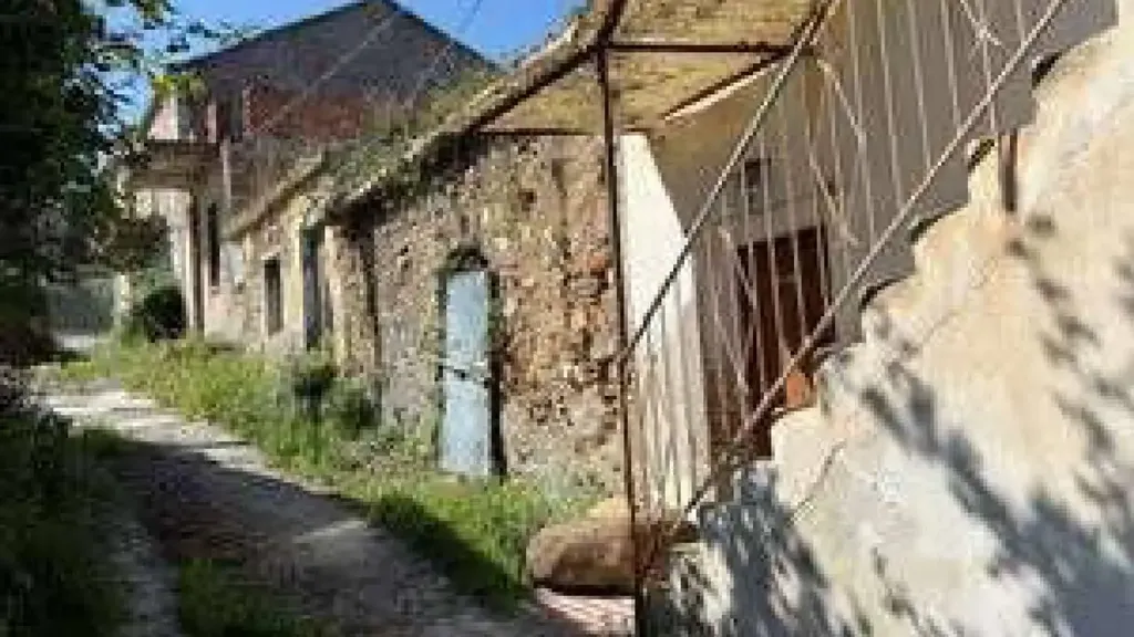 Exterior - Rustic Property with Garden in Sant'Agata di Militello