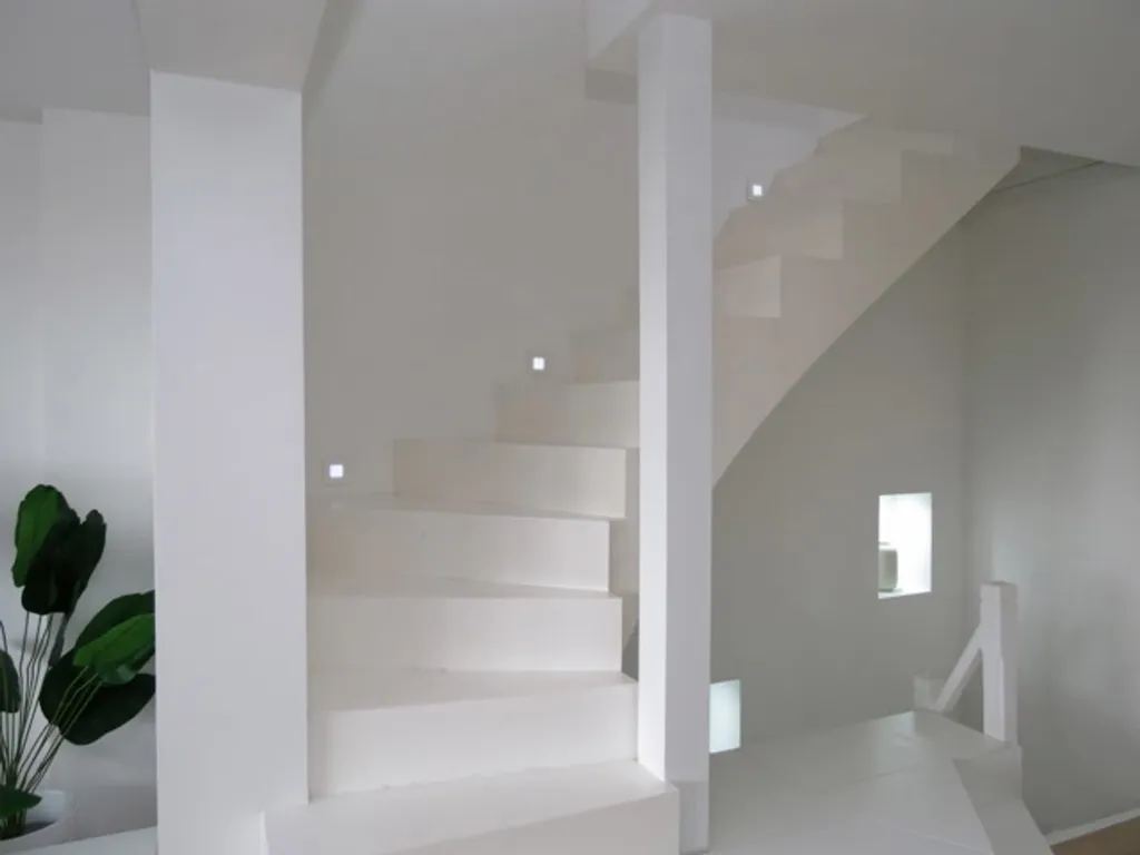 Pièces - Duplex Meublé et Lumineux à Ixelles