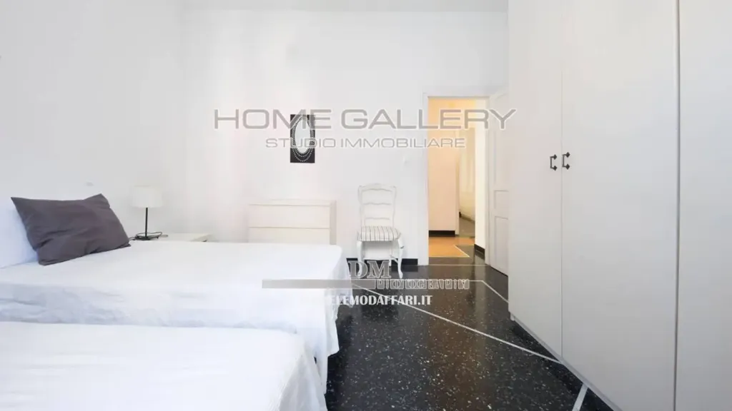 Chambres - Trilocale with Balcony in Albaro, Genoa