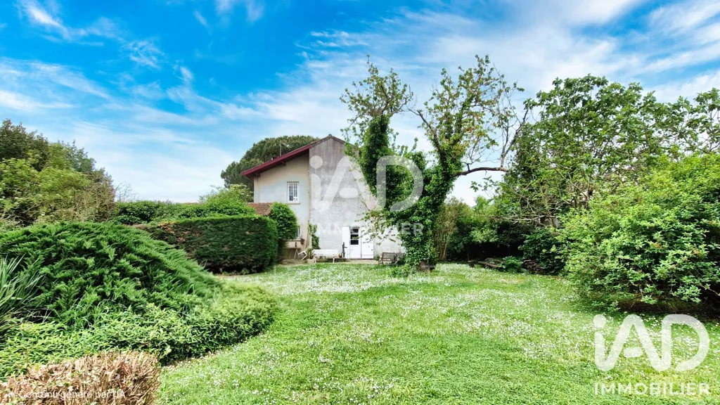Giardino - 1960s House with Garden in Grenade