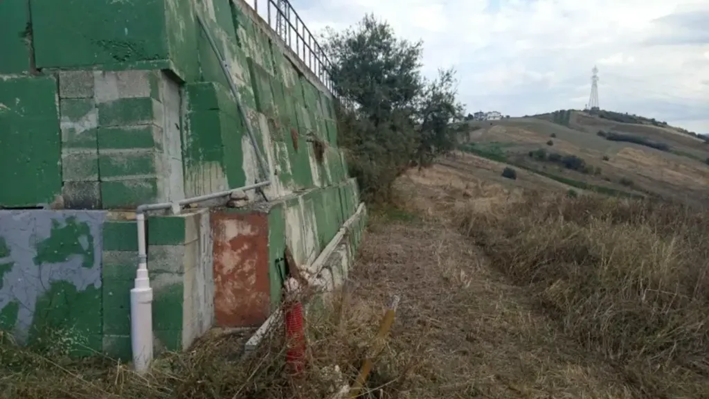 Aed - Warehouse with Workshop in Lanciano