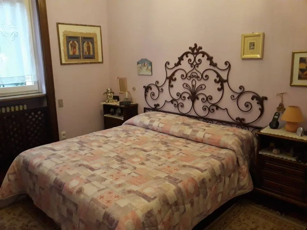 Bedrooms - Luxury Apartment with Balcony in Milan