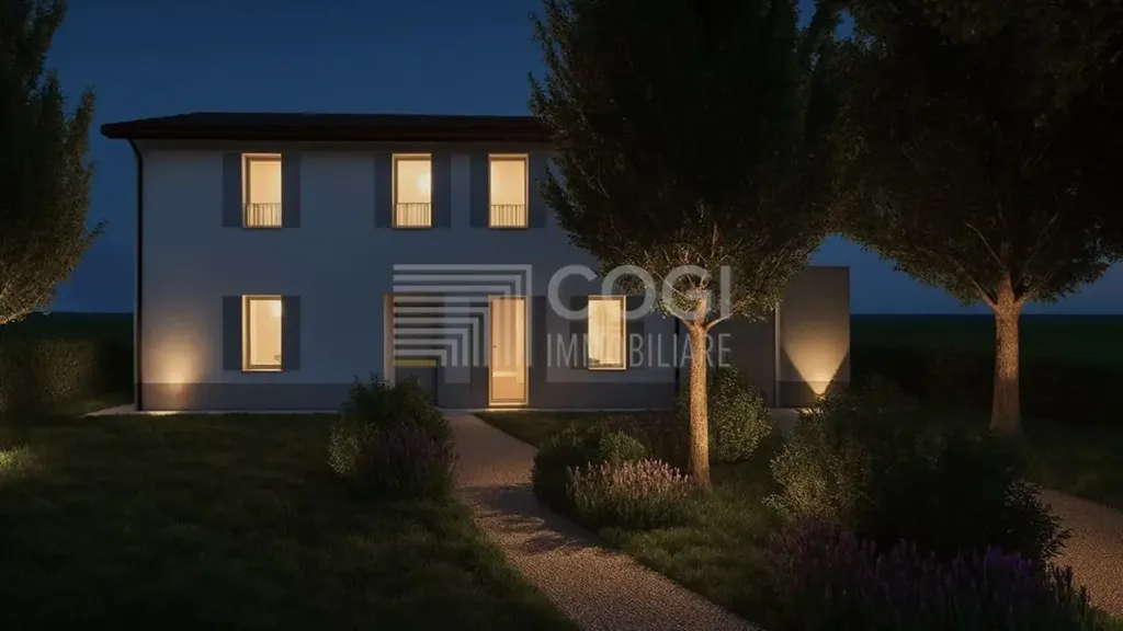 Rustic House with Garden in Solarolo