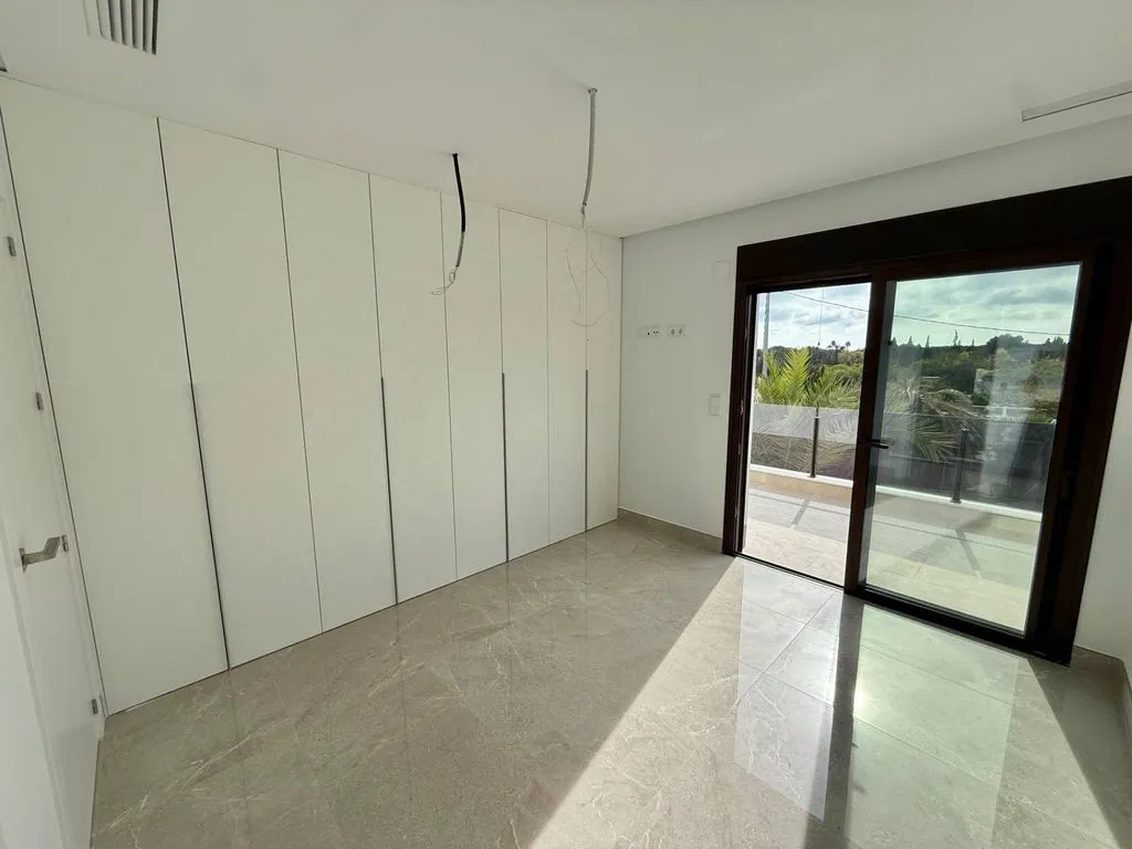 Pièces - Detached Villa with Sea View in El Pinet