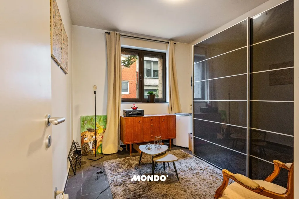 Esik - Ground Floor Apartment with Terrace in Antwerp