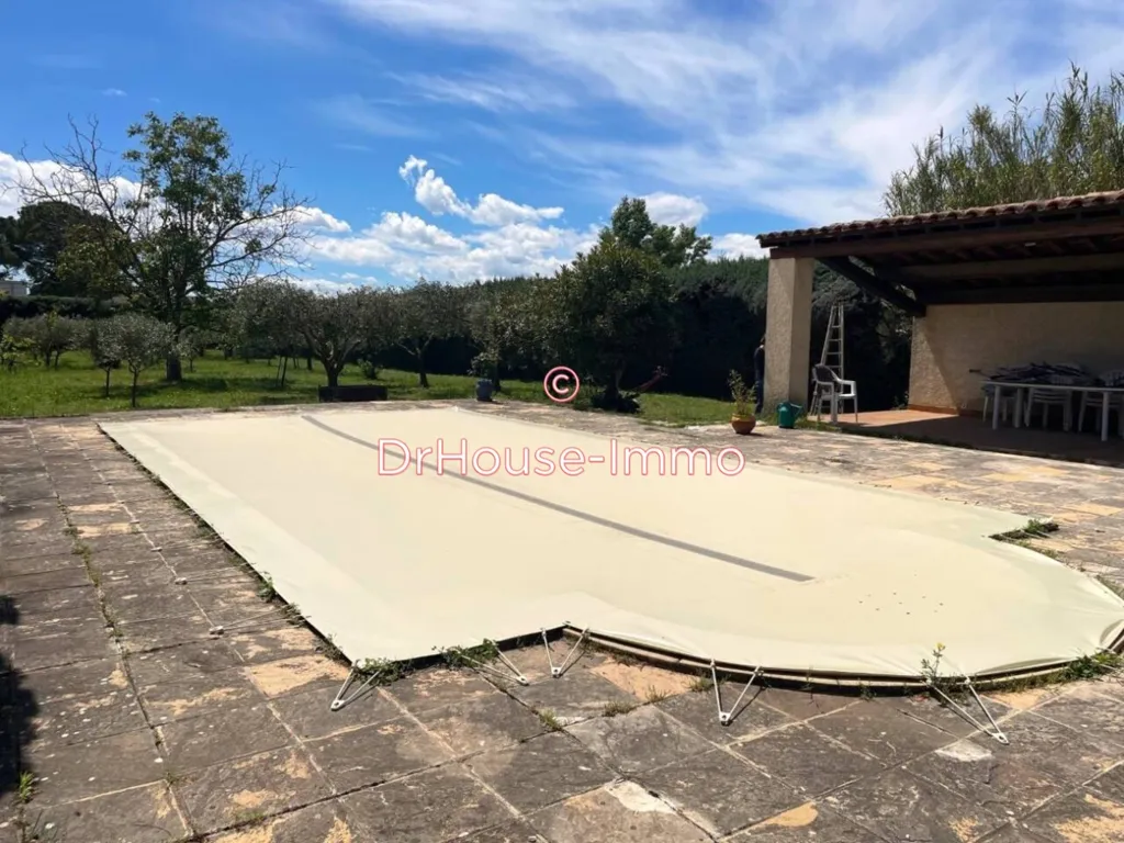 Piscine - Villa avec Piscine et Jardin à Uzès
