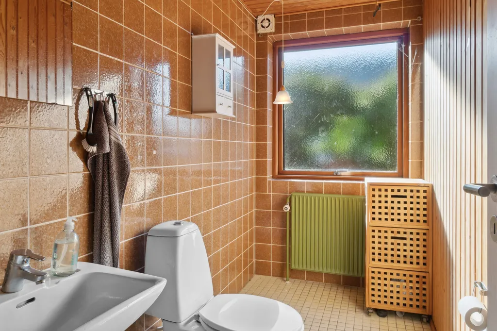 Salles de bain - Detached Villa with Garden in Brande