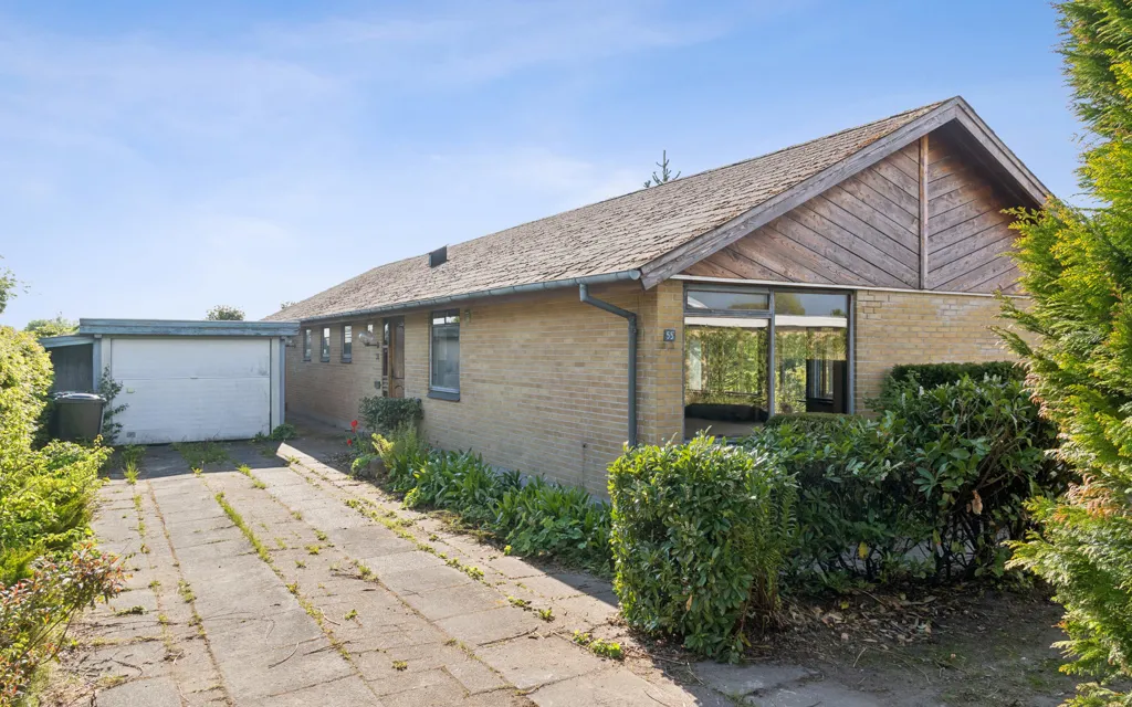 Extérieur - Classic 70s Villa with Garden in Beder