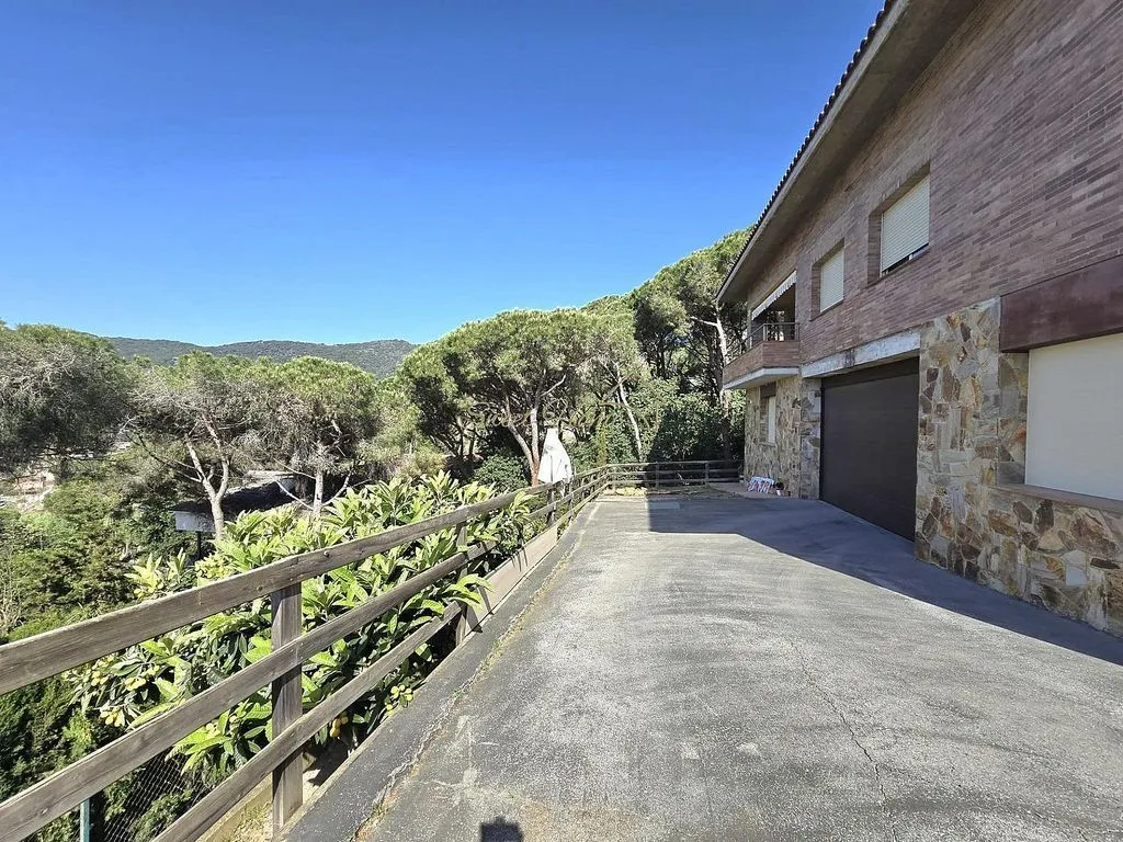 Välivaade - Luxury House with Pool in Cabrils, Catalonia