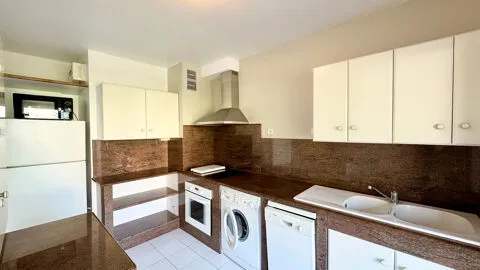 Köök - Meubled 3-Bedroom Apartment with Terrace in Aix-en-Provence