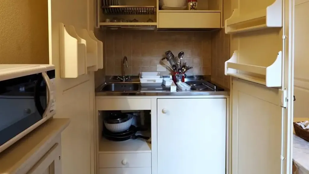 Cuisine - Ground Floor Flat with Central Heating in Florence