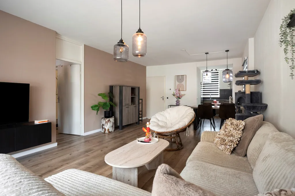 Séjour - Ground Floor Apartment with Garden in Born