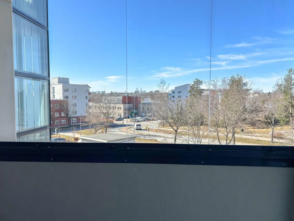 Rõdu - Spacious Flat with Balcony in Länsimäki, Vantaa