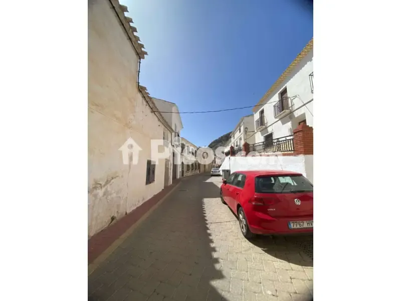 Välivaade - House for Renovation with Terrace in Vélez-Blanco