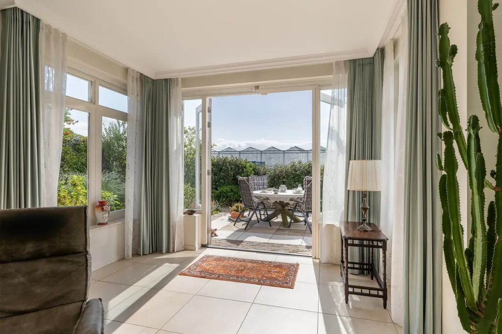 Terrazza - Villa with Private Marina in Kwintsheul